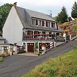 La Cascade Fleurie